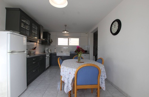 Guilberville Cottage | Normandie (Manche) 4-star GITE de CHARME, spacious, comfortable, enclosed garden