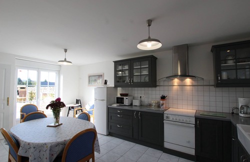 Guilberville Cottage | Normandie (Manche) 4-star GITE de CHARME, spacious, comfortable, enclosed garden