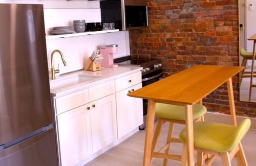 East Market District Apartment | Norris – Comfortable Studio with Full Kitchen