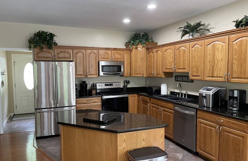 La Follette House | Norris Lake The Lure— Perfect lakehouse for families in deep, NO WAKE Cove!