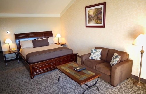 Fort Bragg Hotel | North Cliff Hotel