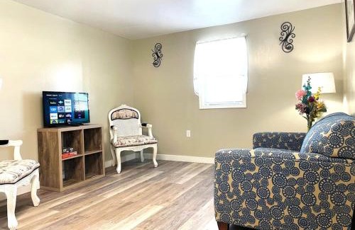 Paulding House | North - Family Neighborhood, Pet Friendly