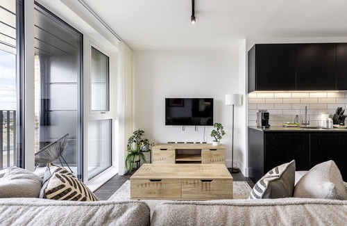 College Park and Old Oak Apartment | North Ken VII - 1Bedroom/Ziplink+Balcony+Concierge