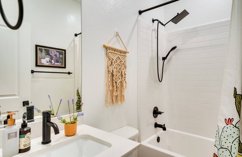 North Las Vegas House | North Las Vegas Home w/ Pool & Spa: Dogs Welcome!