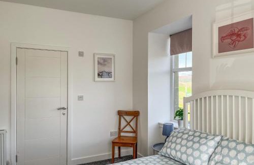 Perth House | North Lodge