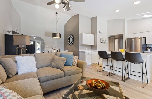 Summit Ridge House | North Phoenix 4 Bdrm w/Pool, Hot Tub, and Games!