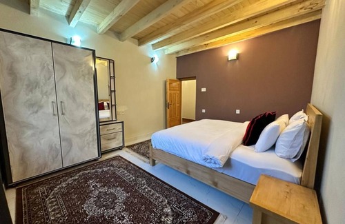 Gulmit Hotel | North Vibe Hunza