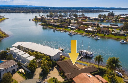 Port Macquarie House | North view - waterfront home on the Port Macquarie canals with private jetty