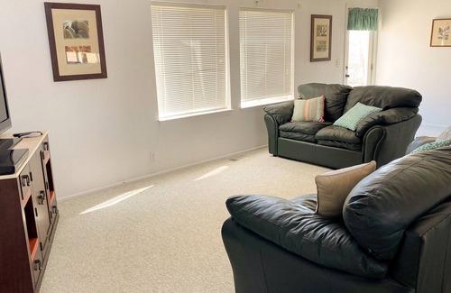 Lake Powell House | North Yard - Quiet and cozy getaway!