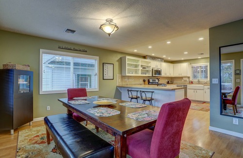 White Salmon House | Northern Lights 3 Bedroom Home by RedAwning