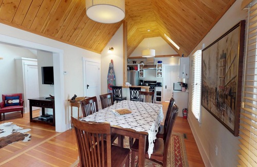 Bozeman House | Northside Hideaway Exquisite1-Bedroom House, Quiet Street.