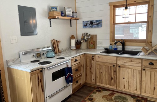 Bigfork Cabin | Northwoods Cabin on a Private Lake: "The Refuge at North Padre"