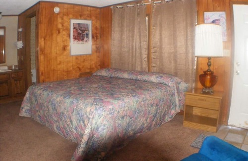 Oakley Hotel | Nostalgic Stay Inn