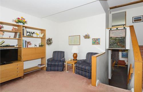 Stowe Area House | Notchbrook 24AB