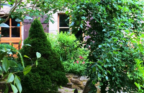 La Chaise-Dieu House | NotreBergerie, Baffour La Chaise Dieu