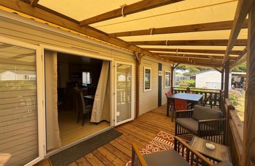 Lattes House | Nouveau bungalow No 575 Camping 4 étoiles Lac des Rêves