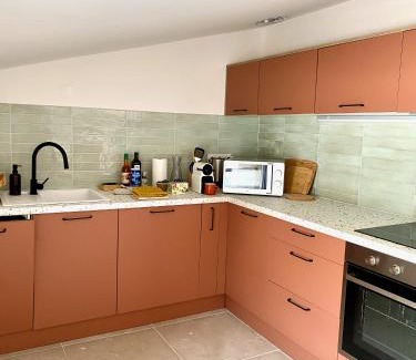 Mauguio Apartment | NOUVEAU Jungle Village WIFI Netflix Clim