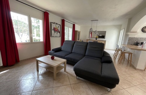 Puget-sur-Argens Villa | Nouveau : Très Jolie Villa Climatisée Avec Piscine