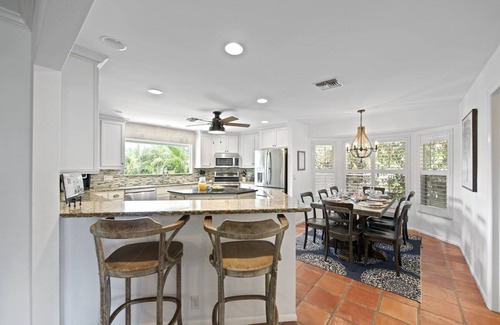 Anna Maria House | Nov/Dec Deals - Waterfront/HotTub/Pool/Dock/PuttGreen/Beach by AMIHomeRental
