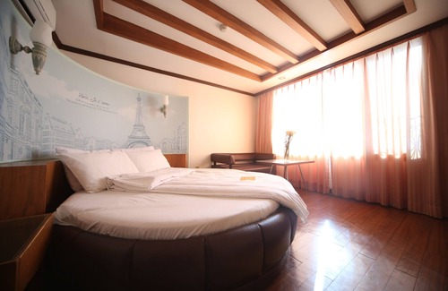 Kunip Hotel | NOVA Motel