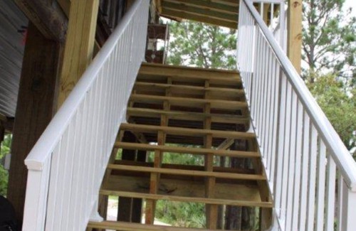 Surf Side Shores Cottage | November 1st-15th Spectacular Deal!Palmetto Paradise 2bd 1.5 bath. Sleeps 6.