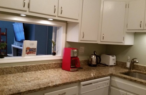 Capitol Hill Apartment | November Specials !