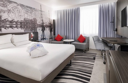Docklands Hotel | Novotel London ExCeL