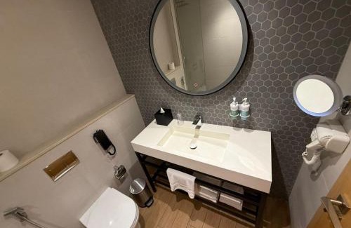 Jumeirah Village Triangle Apartment | Novotel Residence Studio JVT