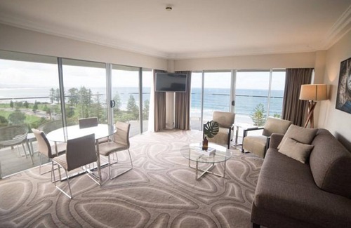 North Wollongong Hotel | Novotel Wollongong Northbeach