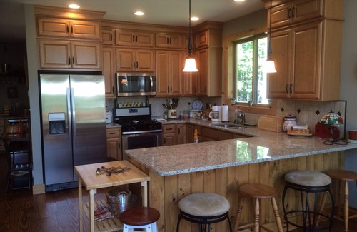 Windham House | nStunning Chalet style home in Catskills with 8 Person hot tub, fire pit & Sauna