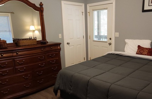 Sloans Valley Ski Chalet | Nuestra casa del Lago 20V- Fun, Lake Cumberland, Golf Carts, Pickleball, Pool