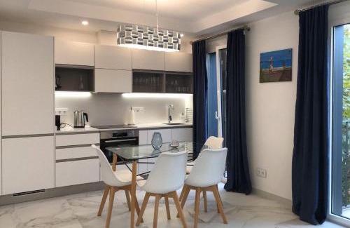 Sant Feliu de Guixols Apartment | Nuevo Luminoso Apartamento Catalina a 80 metros de la playa para 4 personas