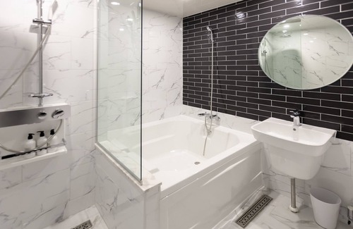 Gimhae Hotel | Number 25 Gimhae Samgye