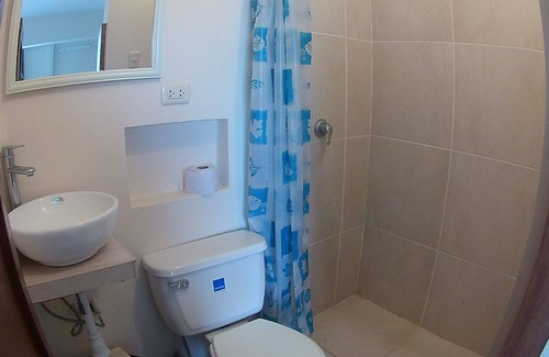 Victor Larco Herrera Hotel | Nuna Chak Hostel & Café