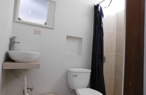 Victor Larco Herrera Hotel | Nuna Chak Hostel & Café