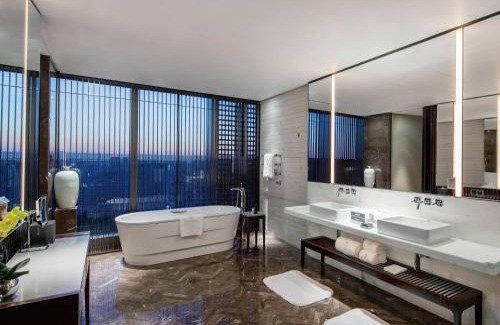 Middle Chaoyang Hotel | NUO Hotel Beijing