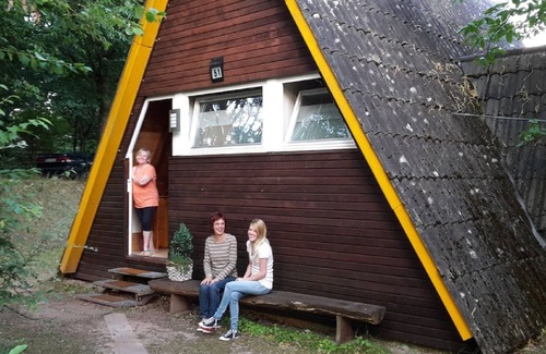 Feriendorf Eichwald House | Nurdachhaus in the Palatinate Forest for up to 6 people with terrace, garden and WiFi