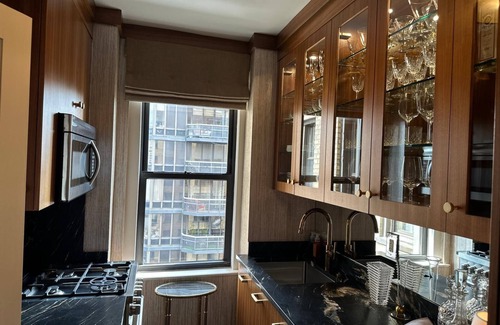 Central Park South Apartment | NY Luxury Home Suites