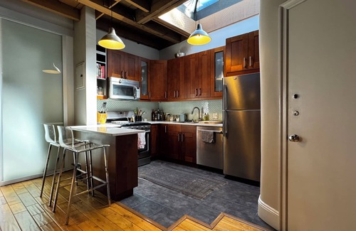 Ukrainian Village Apartment | NYC Gramercy Park Penthouse Loft with HUGE Private Roof Deck