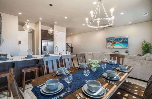 Washington County House | O-50&51 | 2 Homes! Pvt Heated Pool & Pvt Hot Tubs