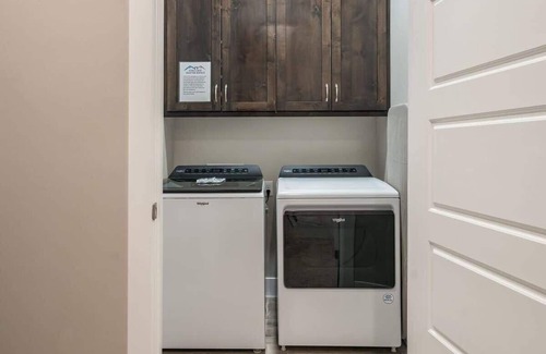 Ivins House | O-50 | Resort Home! Private Hot Tub * Resort Pool