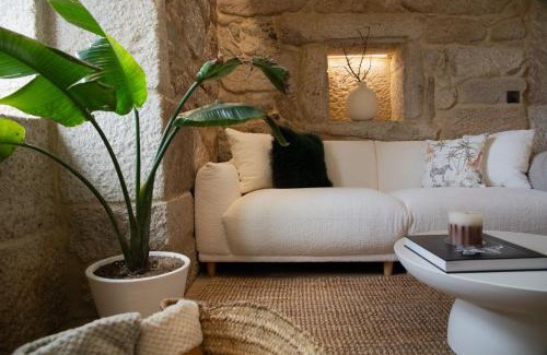 Cobres House | O Rio Da Meiga