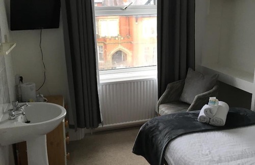 Llandudno Bed & Breakfast | Oak Alyn Hotel