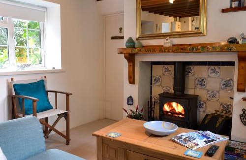 Honiton House | Oak Apple Cottage