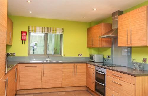 Teigngrace House | Oak Apple