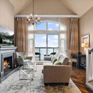 South Oak Bay Hotel | Oak Bay Beach Hotel