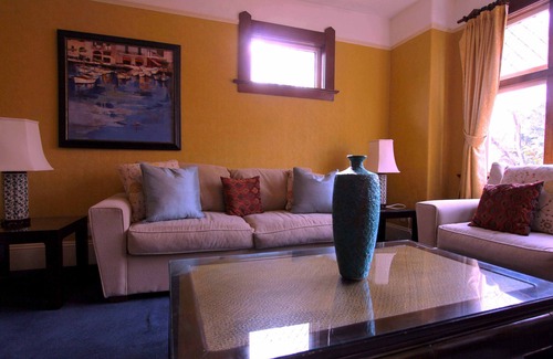 Gonzales House | Oak Bay House