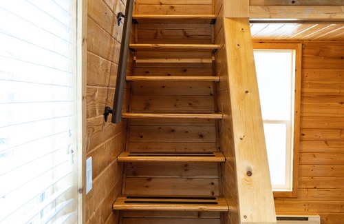 West Glacier Cabin | Oak Cabin West Glacier