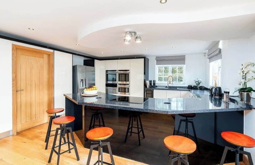 Knowle Sands House | Oak Cottage, Contractors, Professionals & Companies Only, HS2, NEC, BHX, M42