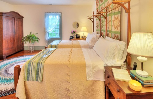 South Boston Bed & Breakfast | Oak Grove Bed and Breakfast